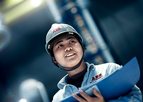 Employee at ABB largest transformer factory in the world (photo)