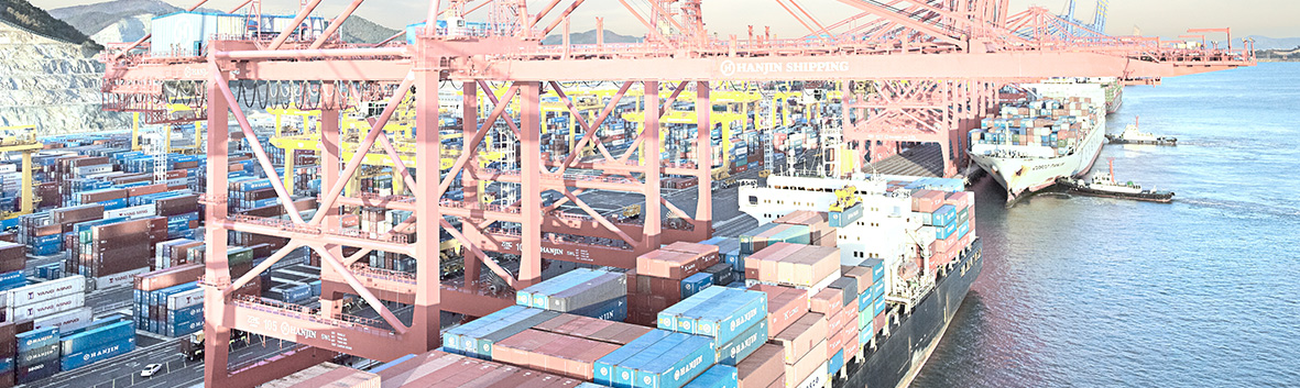 Hanjin STS crane at Busan Newpor (photo)